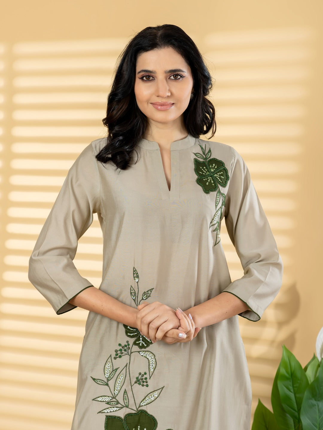 Beige Embroidered Kurta Set with Floral Appliqué & Straight Pants
