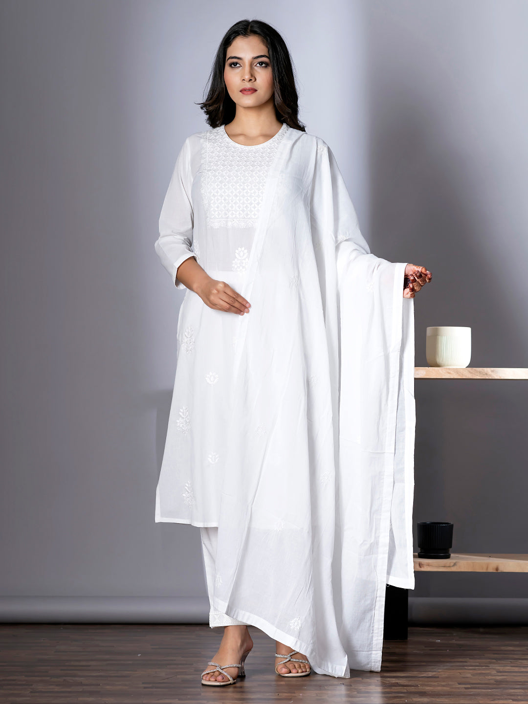 Elegant White Embroidered Kurta Set with Dupatta for Women