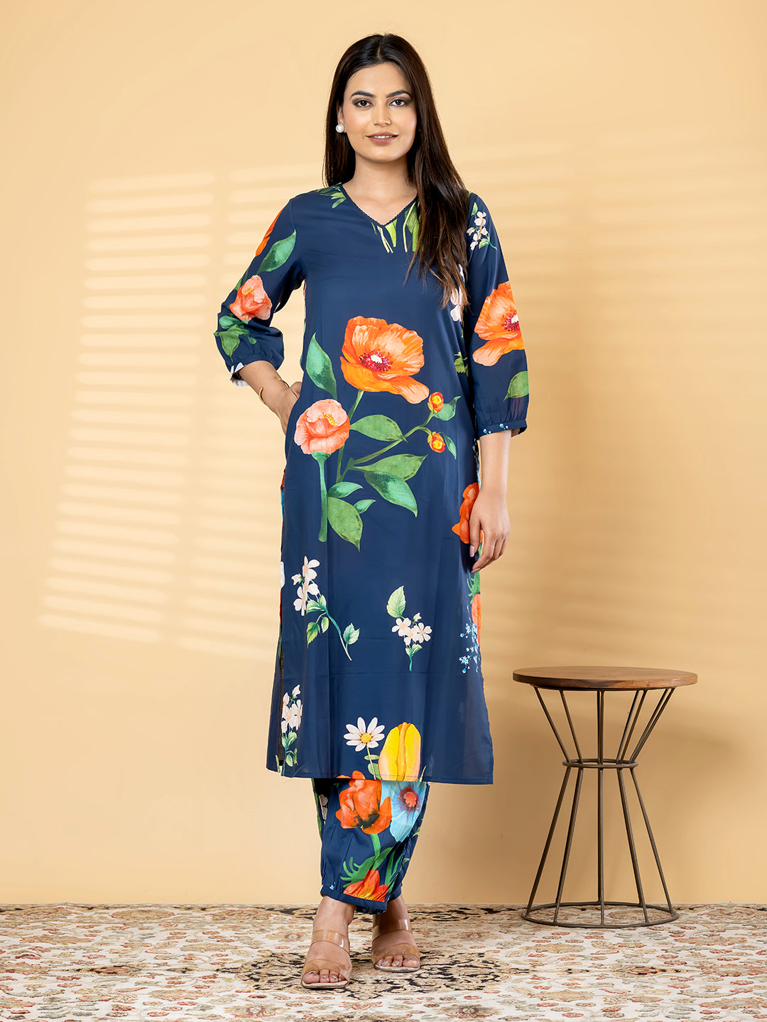 Women’s Navy Blue Floral Printed Kurta Set with Pants – Ethnic Wear