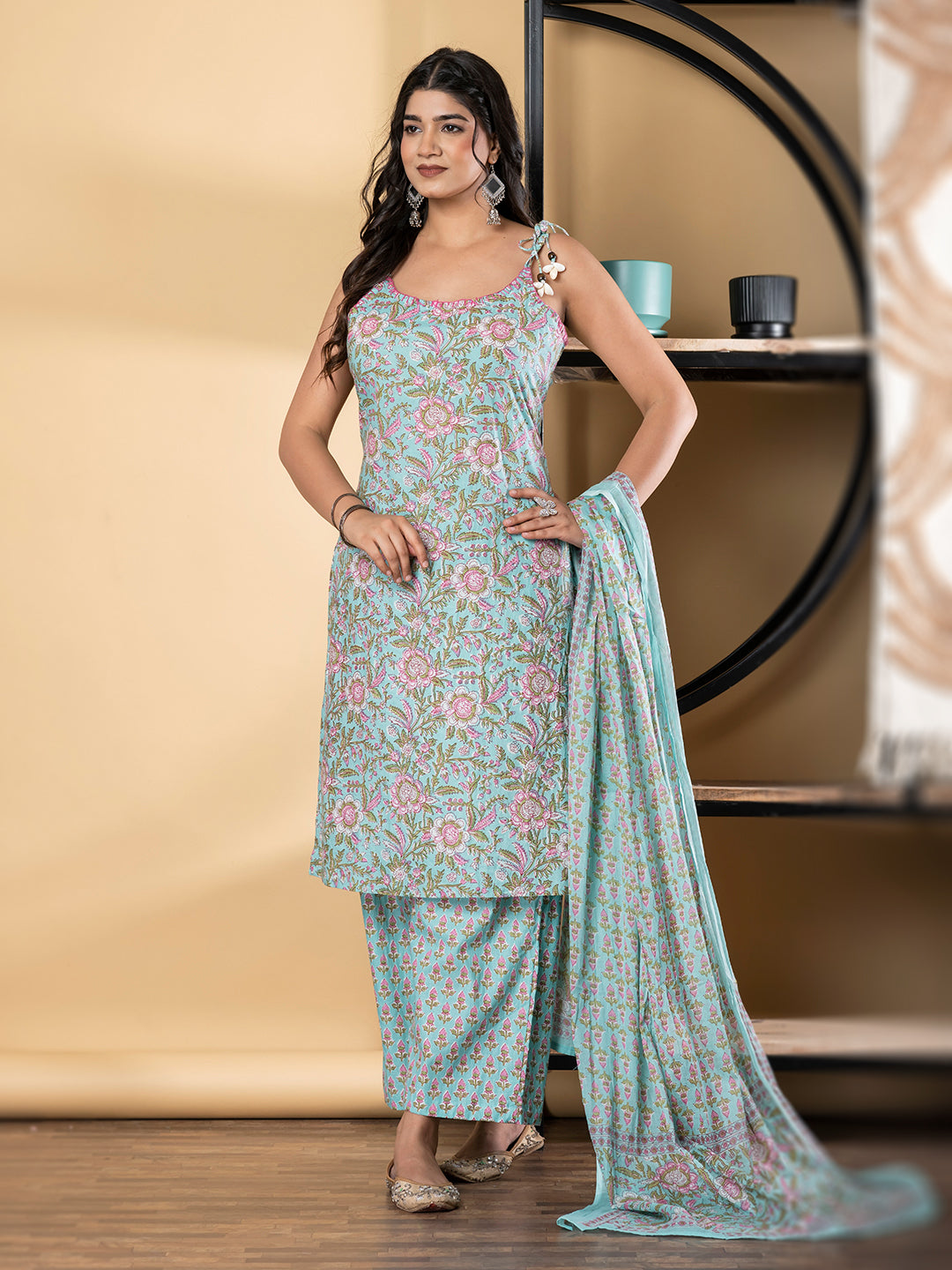 Women’s Mint Green Floral Printed Kurta Set with Dupatta & Pants
