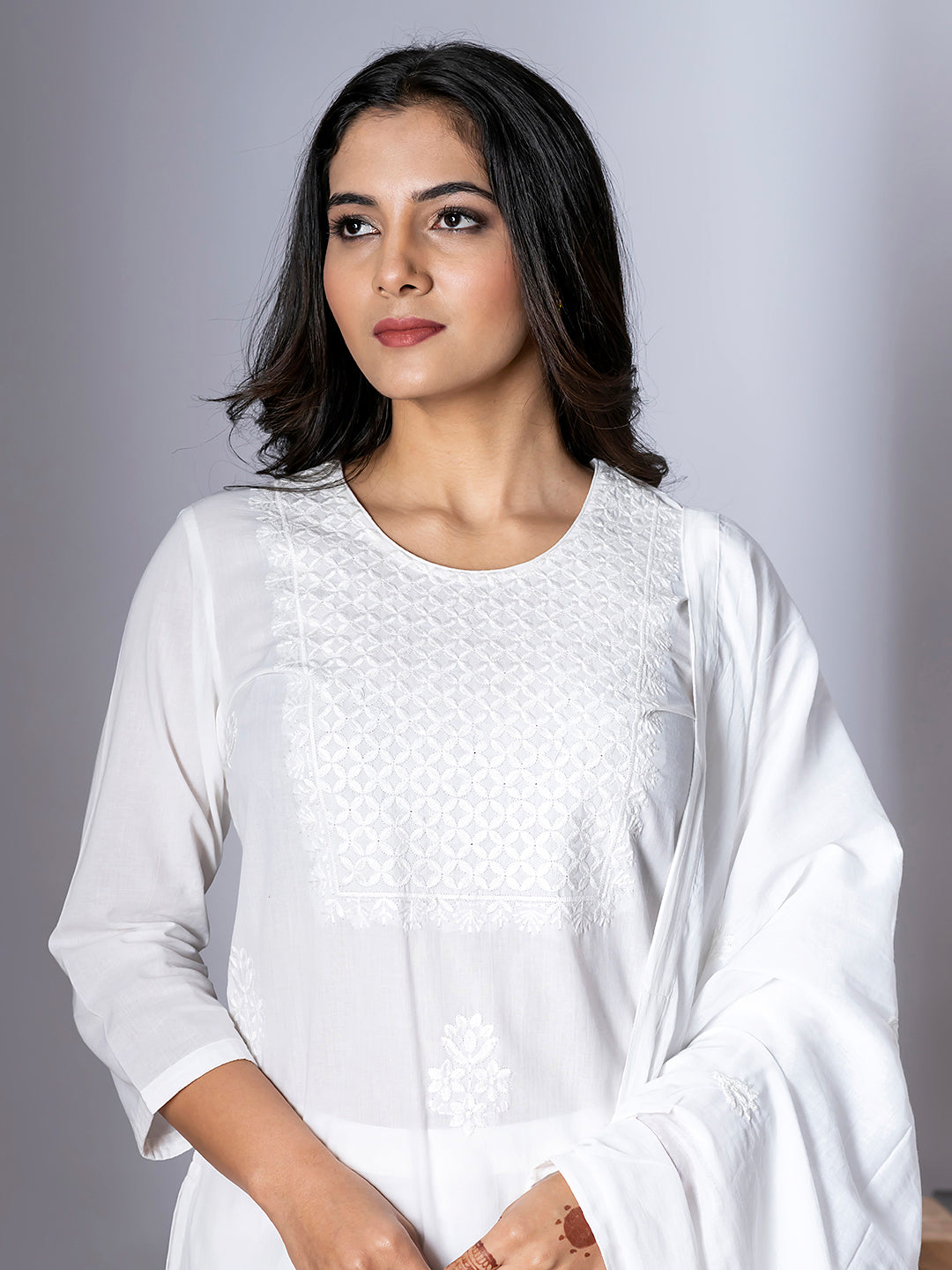 Elegant White Embroidered Kurta Set with Dupatta for Women