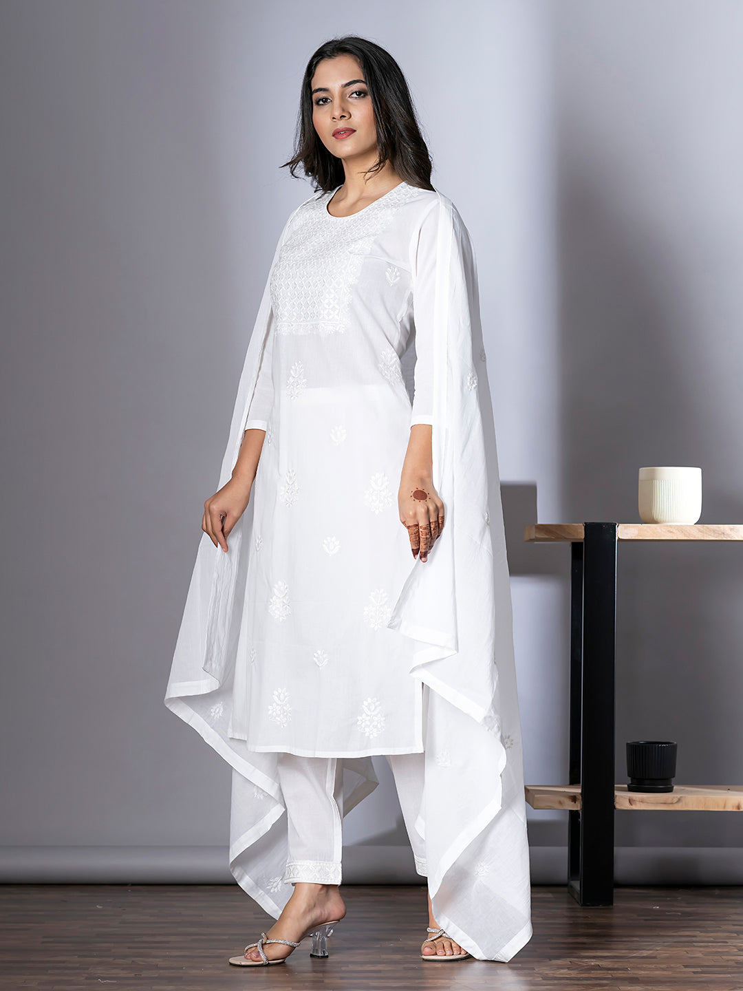 Elegant White Embroidered Kurta Set with Dupatta for Women