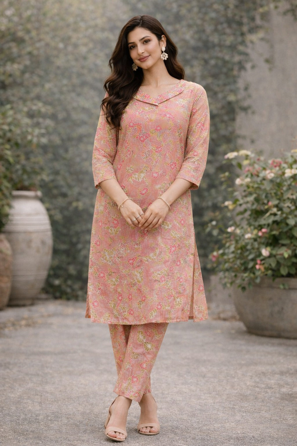 Elegant Pink Floral Printed Kurta Set for Women