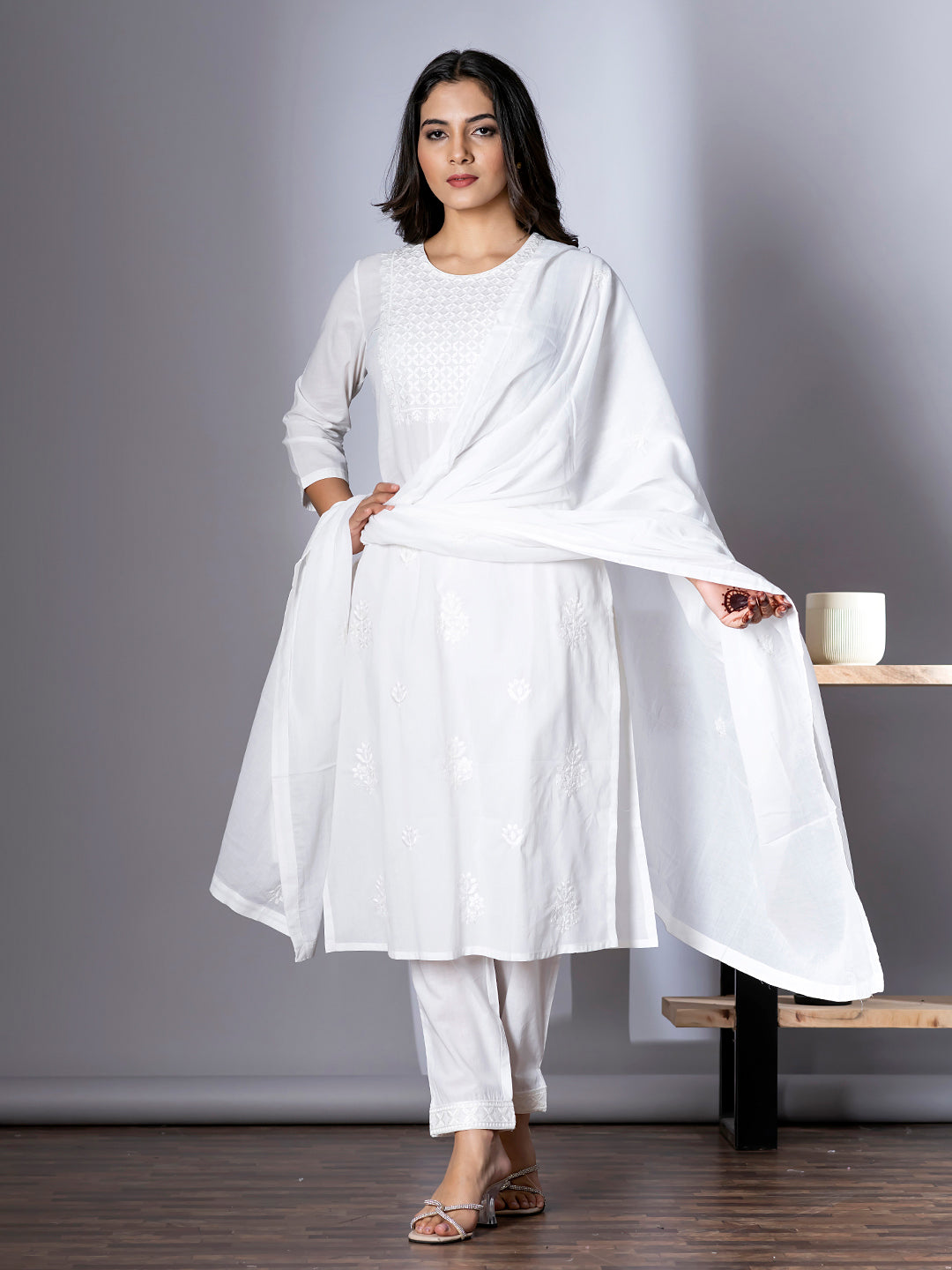 Elegant White Embroidered Kurta Set with Dupatta for Women