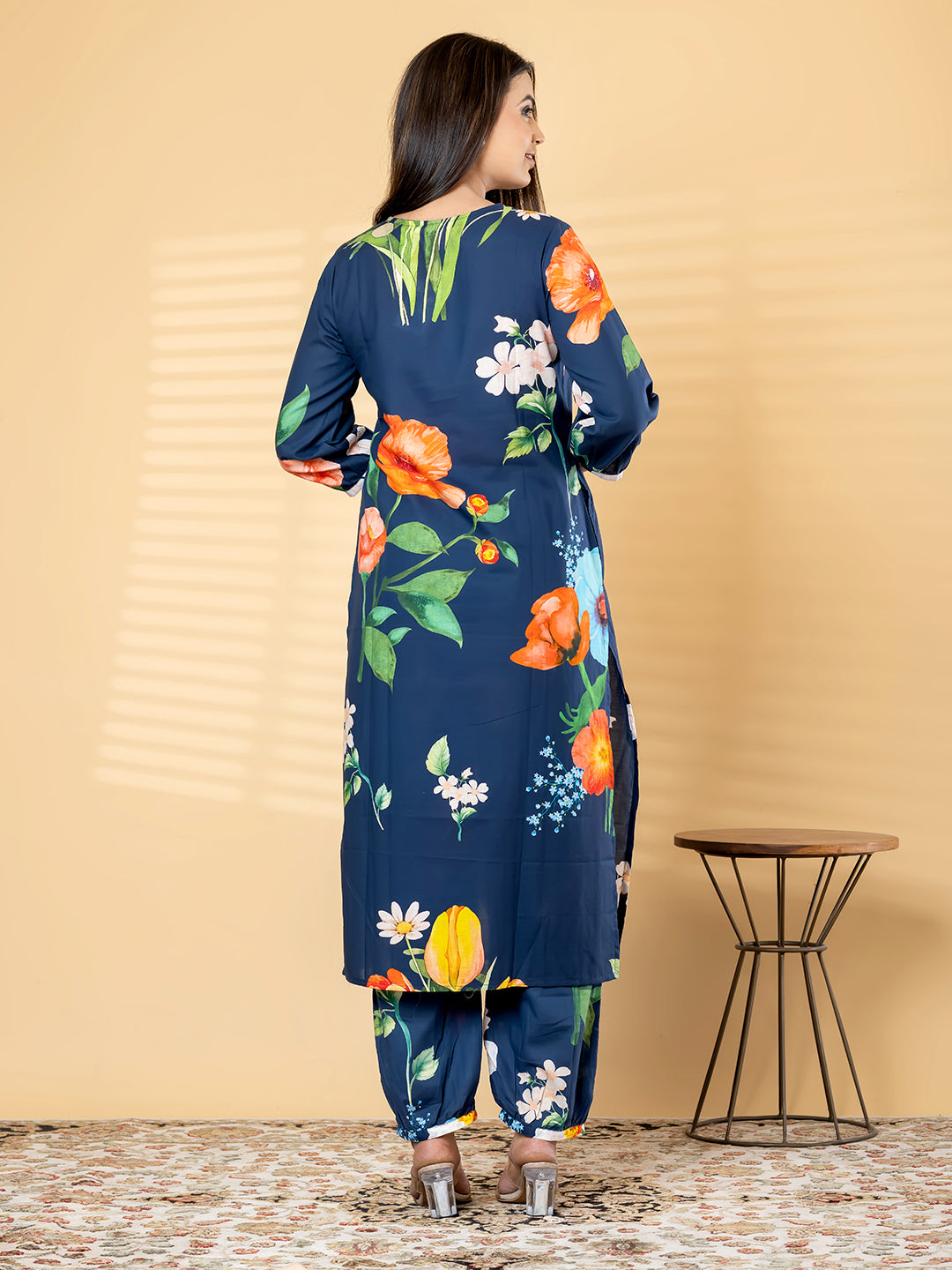 Women’s Navy Blue Floral Printed Kurta Set with Pants – Ethnic Wear