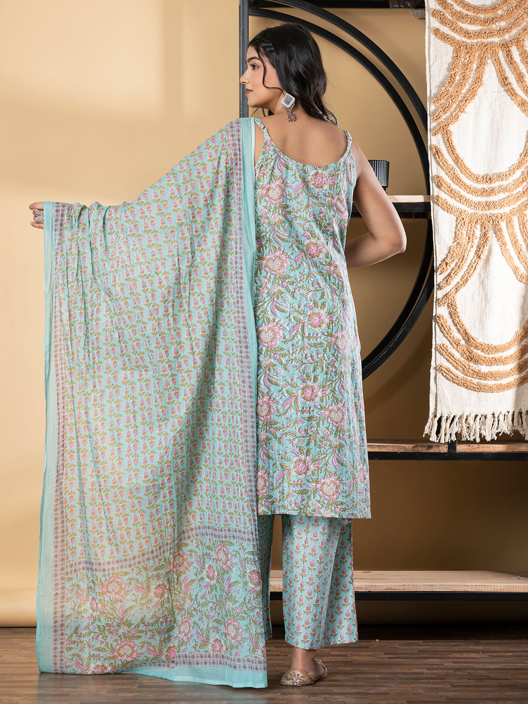 Women’s Mint Green Floral Printed Kurta Set with Dupatta & Pants