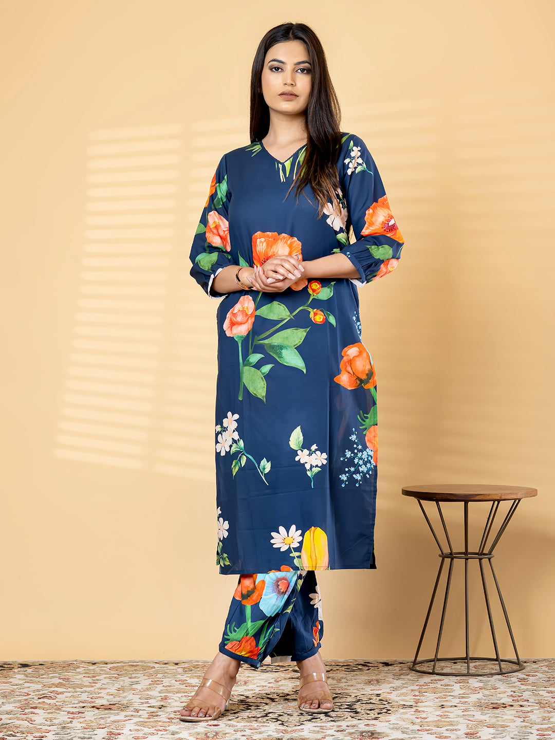 Women’s Navy Blue Floral Printed Kurta Set with Pants – Ethnic Wear