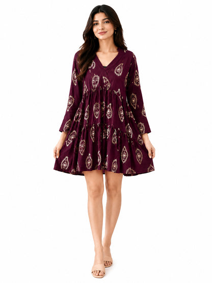 Women's Wine Purple Printed Tiered Mini Dress with V-Neck