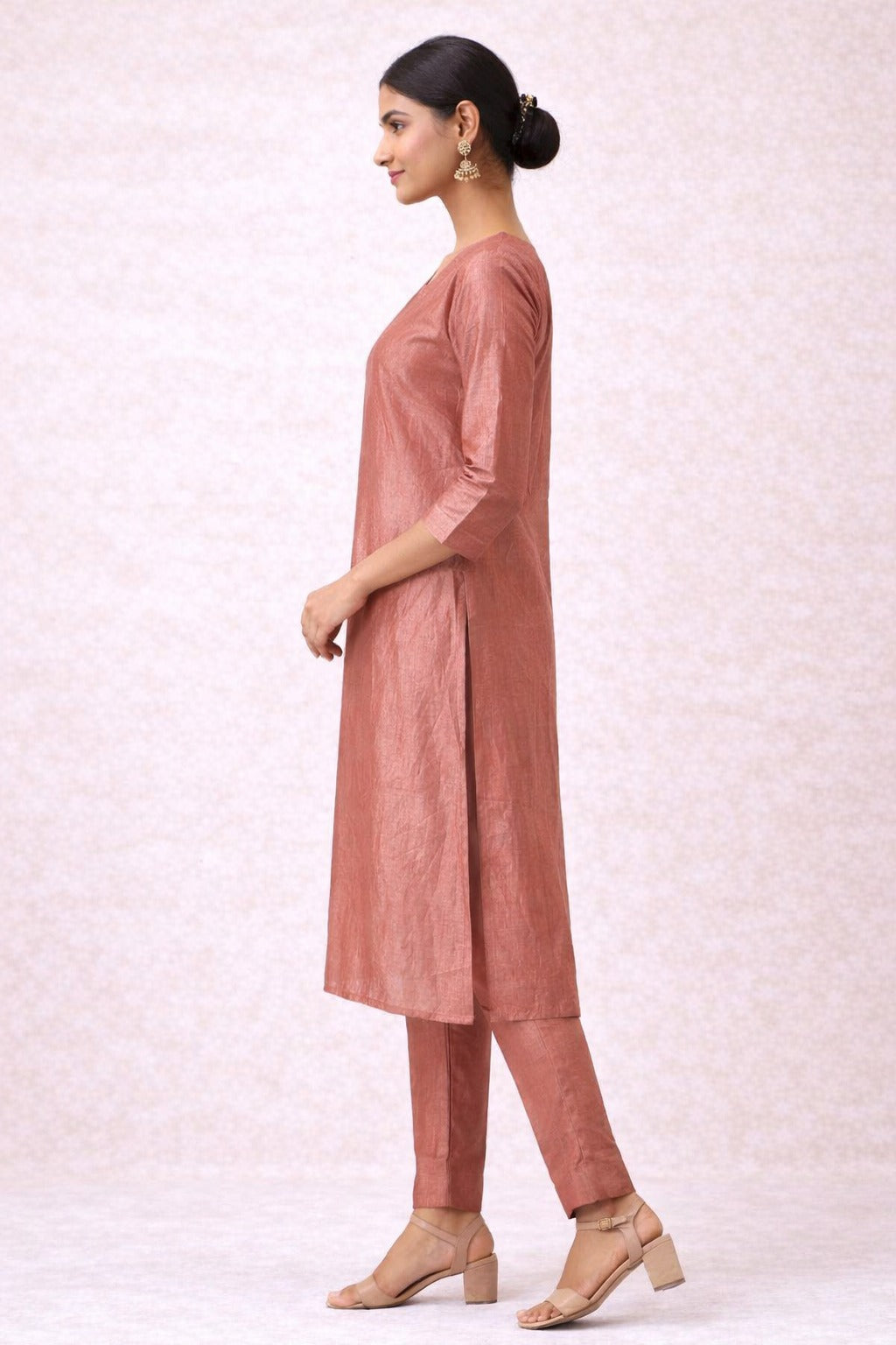 Elegant Rust Pink Kurta & Pant Set – Minimal Festive Wear