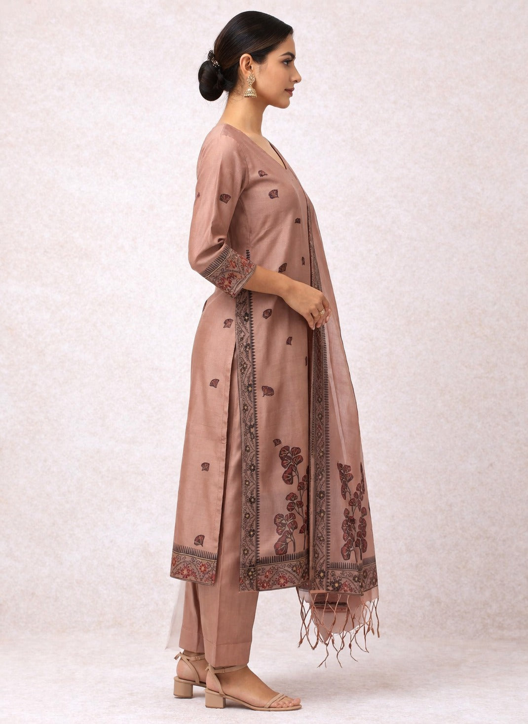 Elegant Pink Ethnic Kurta Pant Set with Printed Dupatta