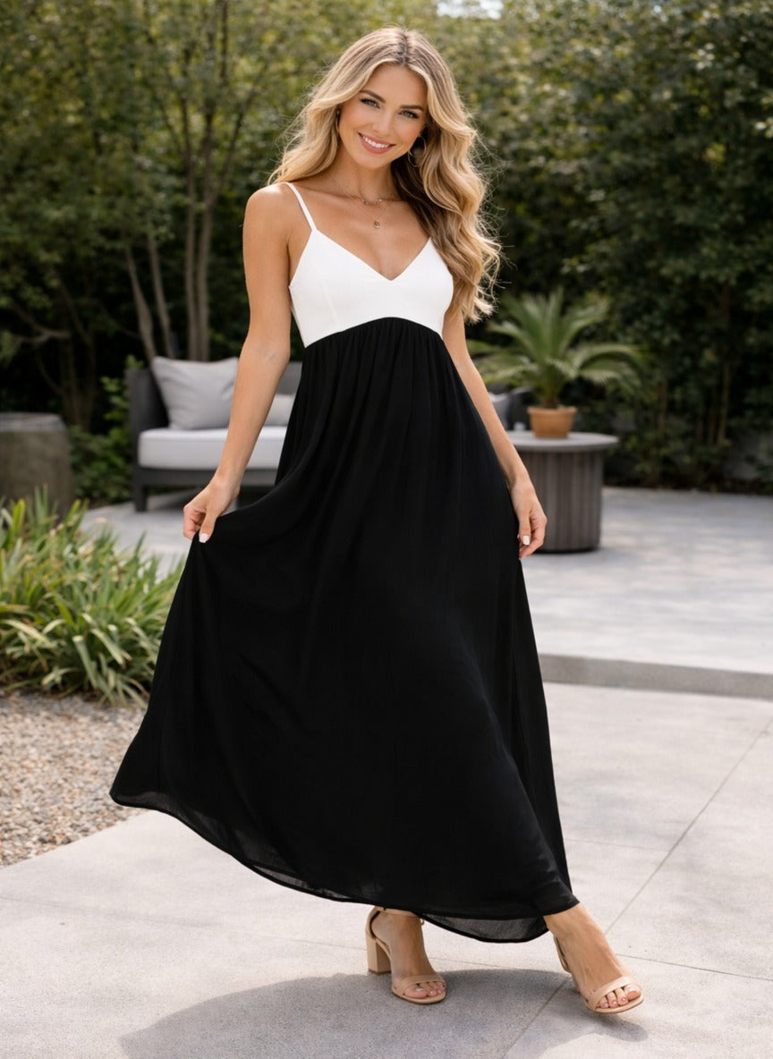 Elegant Black & White Spaghetti Strap Maxi Dress for Women – Summer Casual Flowy Long Dress