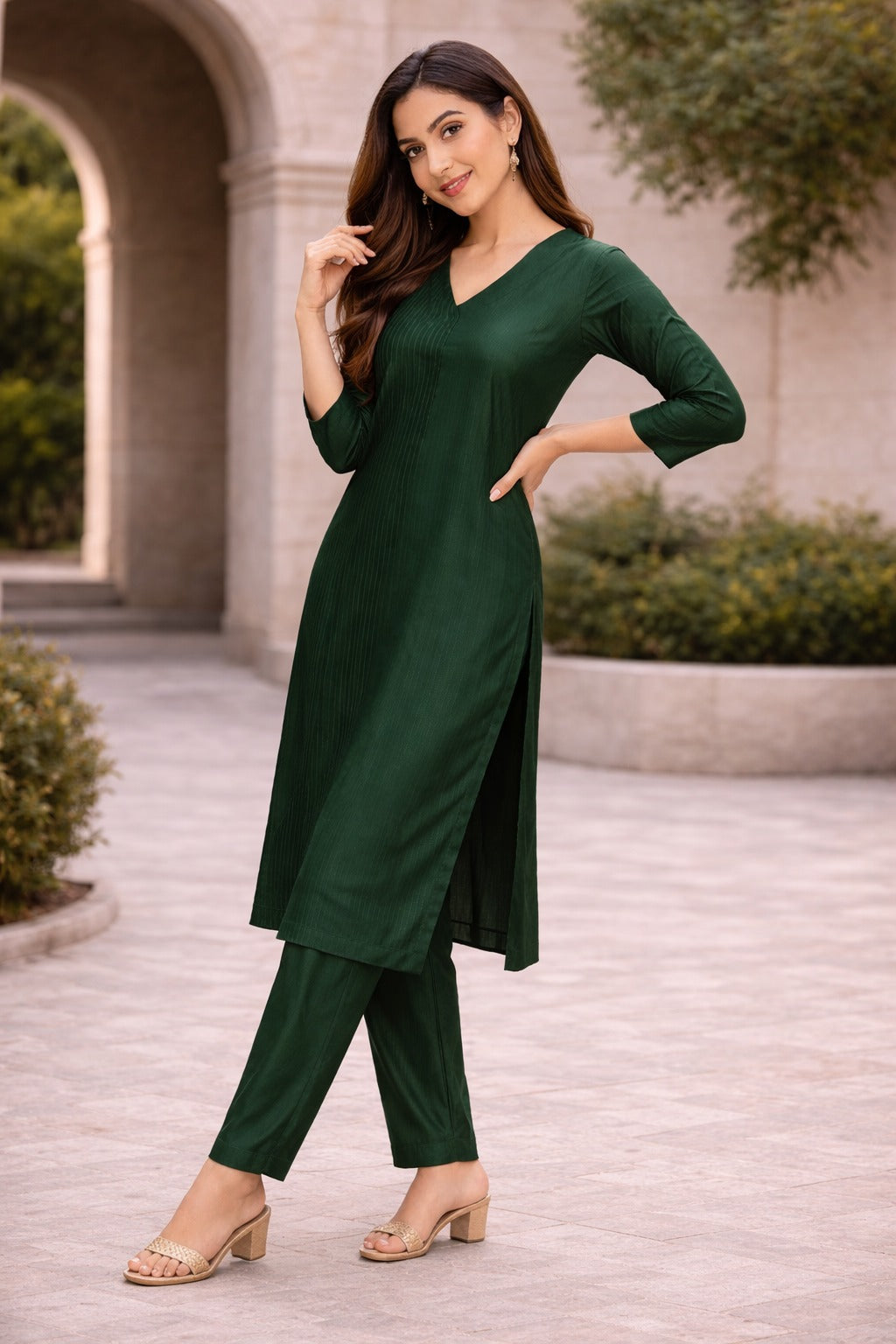 Elegant Emerald Green Straight Kurta Set for Women