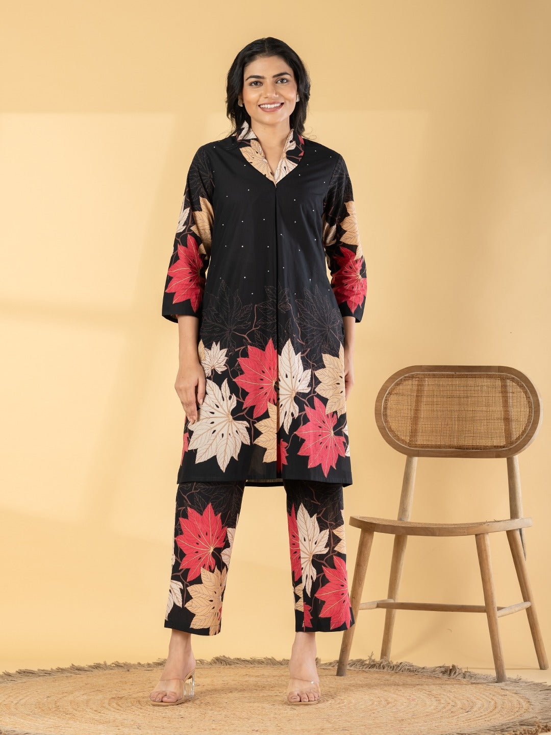 Black Floral Printed Kurta Set with Straight Pants for Women