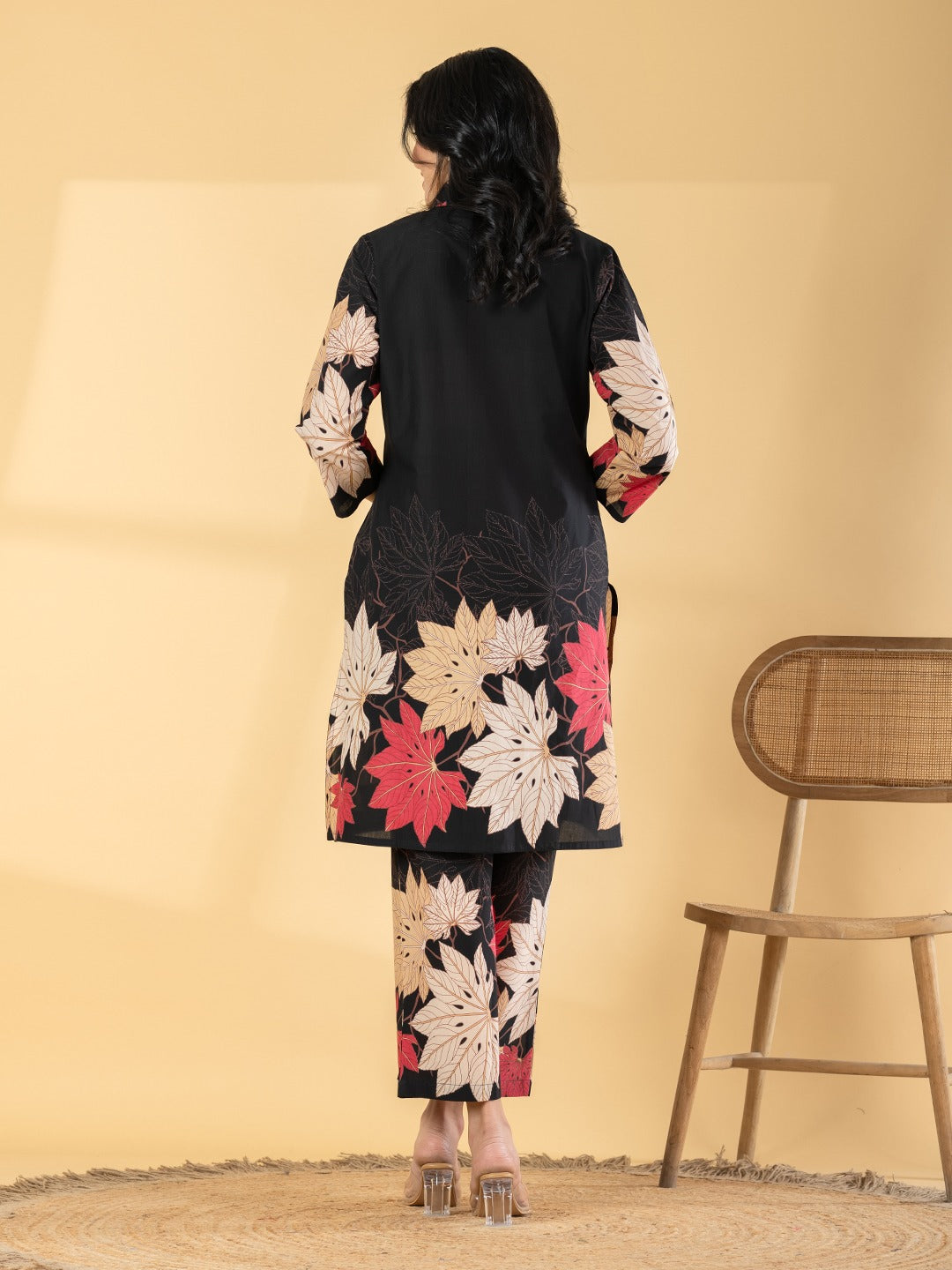 Black Floral Printed Kurta Set with Straight Pants for Women