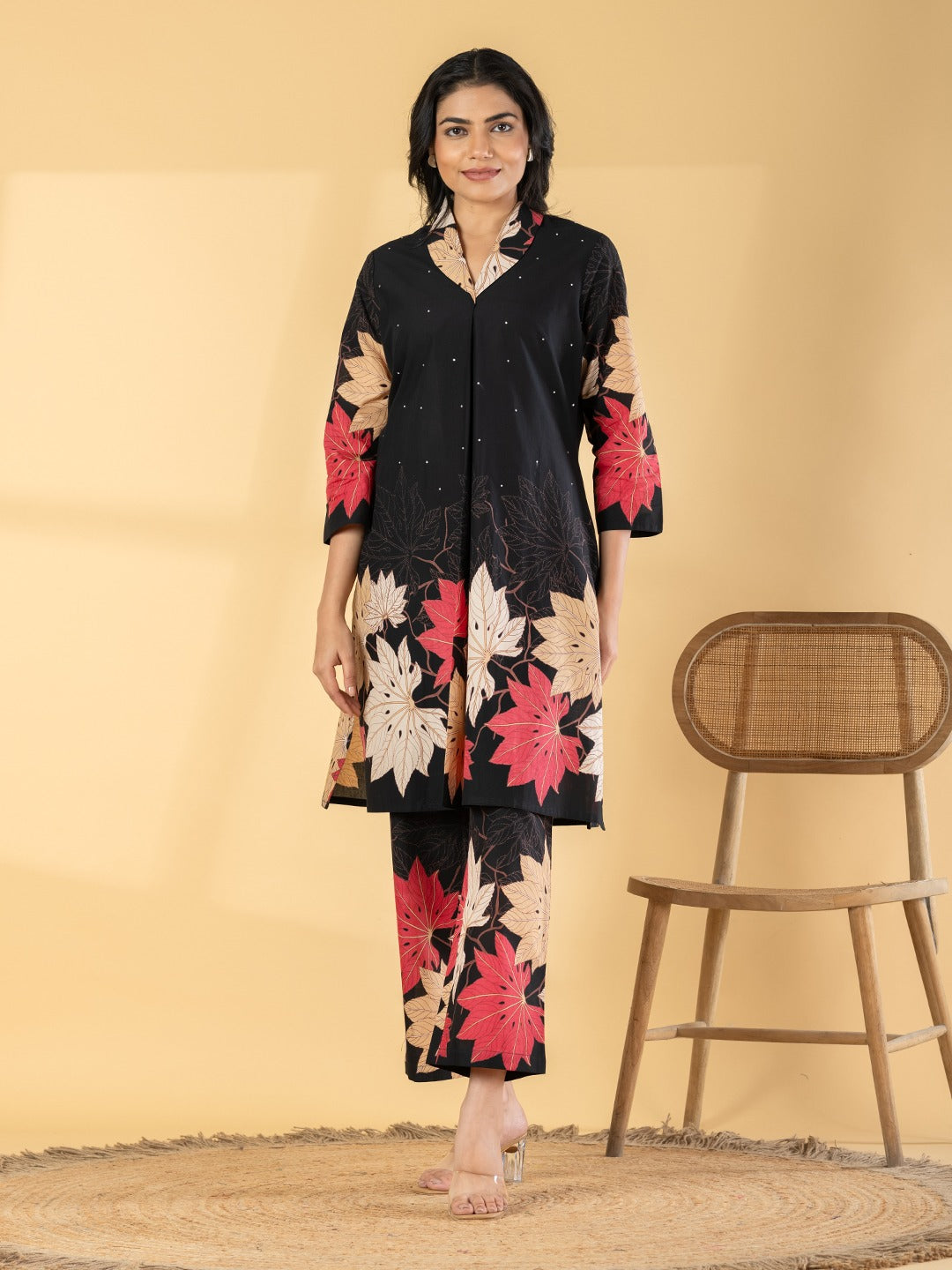 Black Floral Printed Kurta Set with Straight Pants for Women