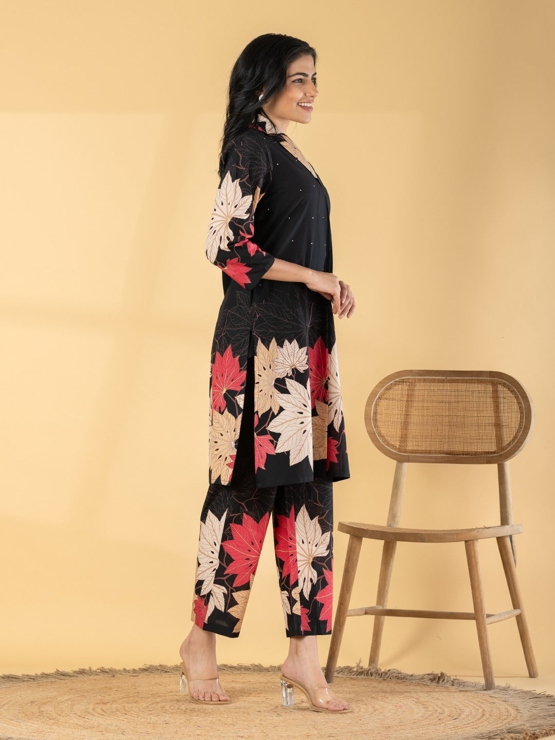Black Floral Printed Kurta Set with Straight Pants for Women