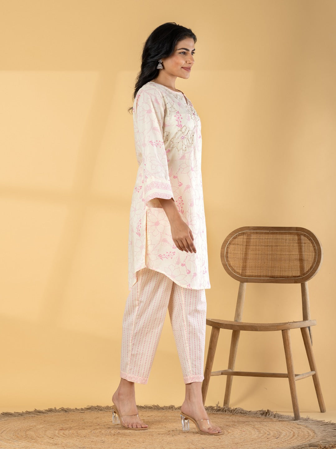 Women’s Beige Floral Printed Kurta Set with Straight Pants