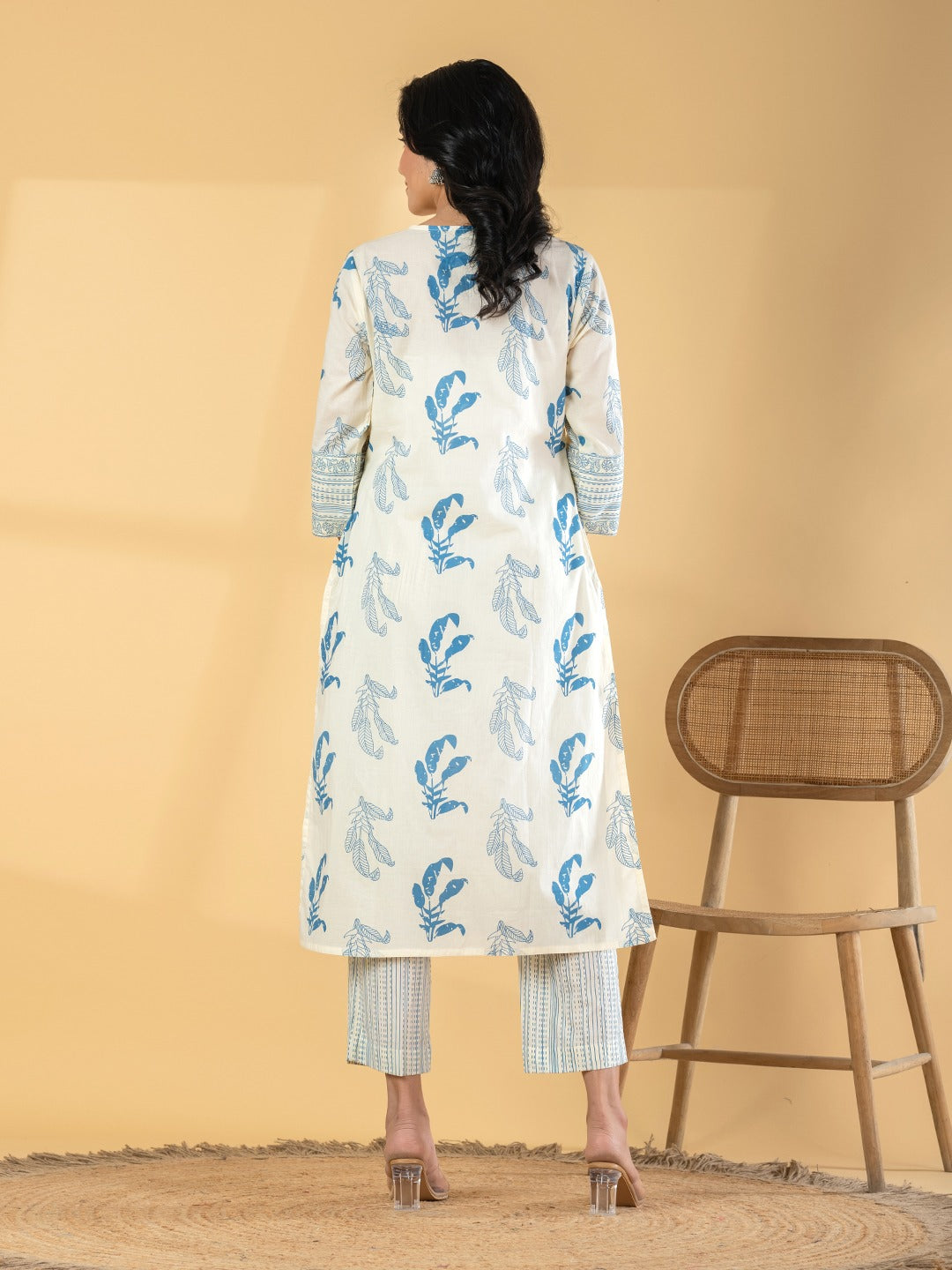 Women’s Cream & Blue Floral Printed Cotton Kurta Set with Pants