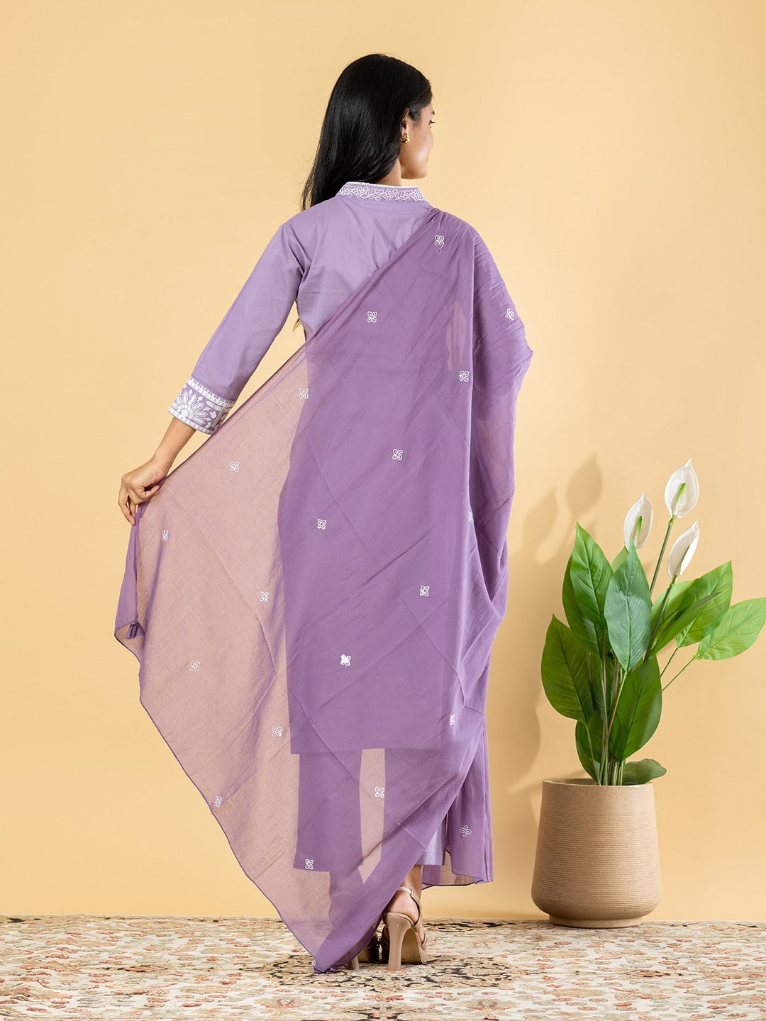 Elegant Lavender Embroidered Kurta Set with Sheer Dupatta – Women’s Ethnic Wear