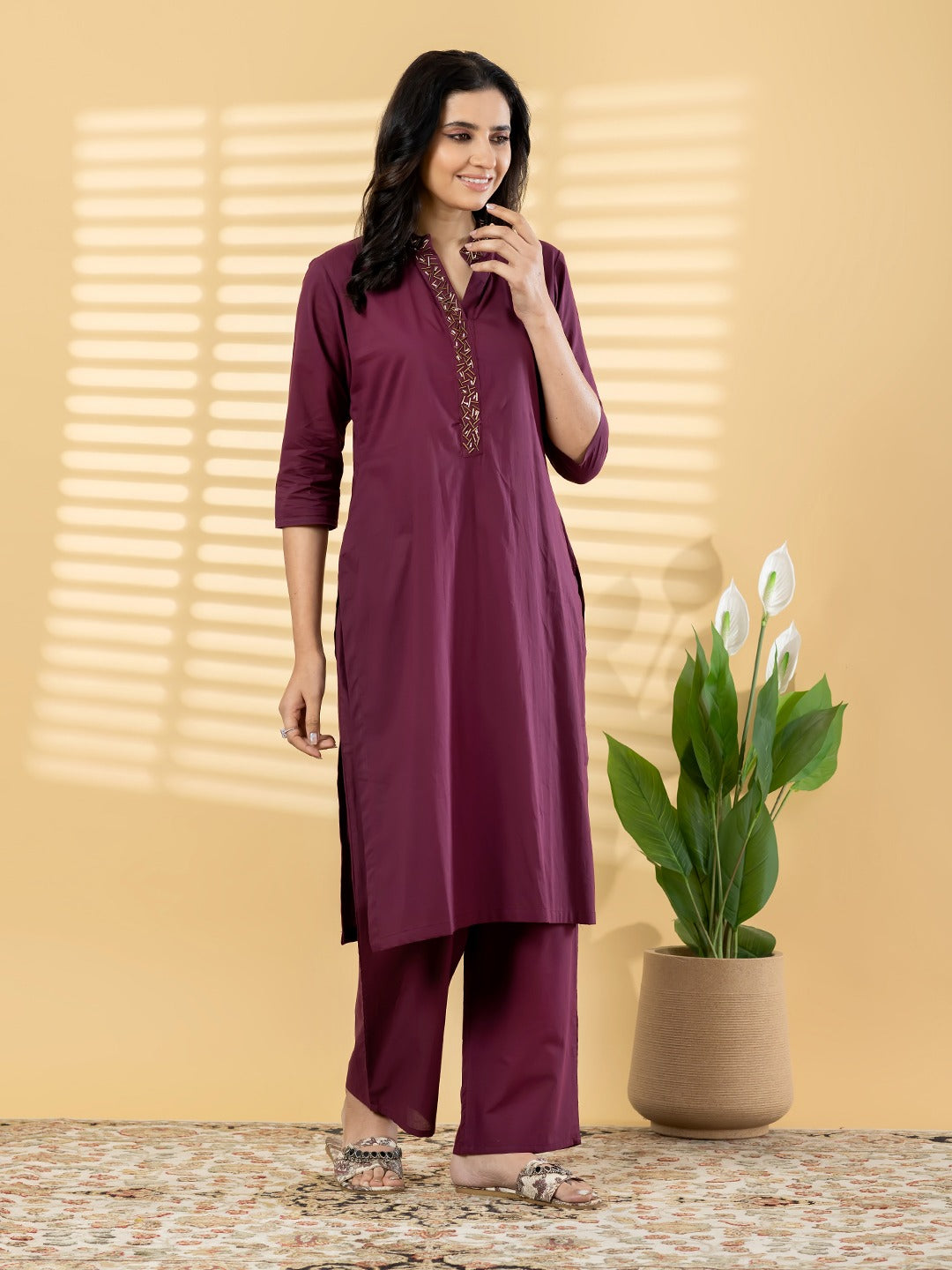 Women’s Maroon Kurta Set with Pants | Elegant Ethnic Wear | Festive & Casual Outfit