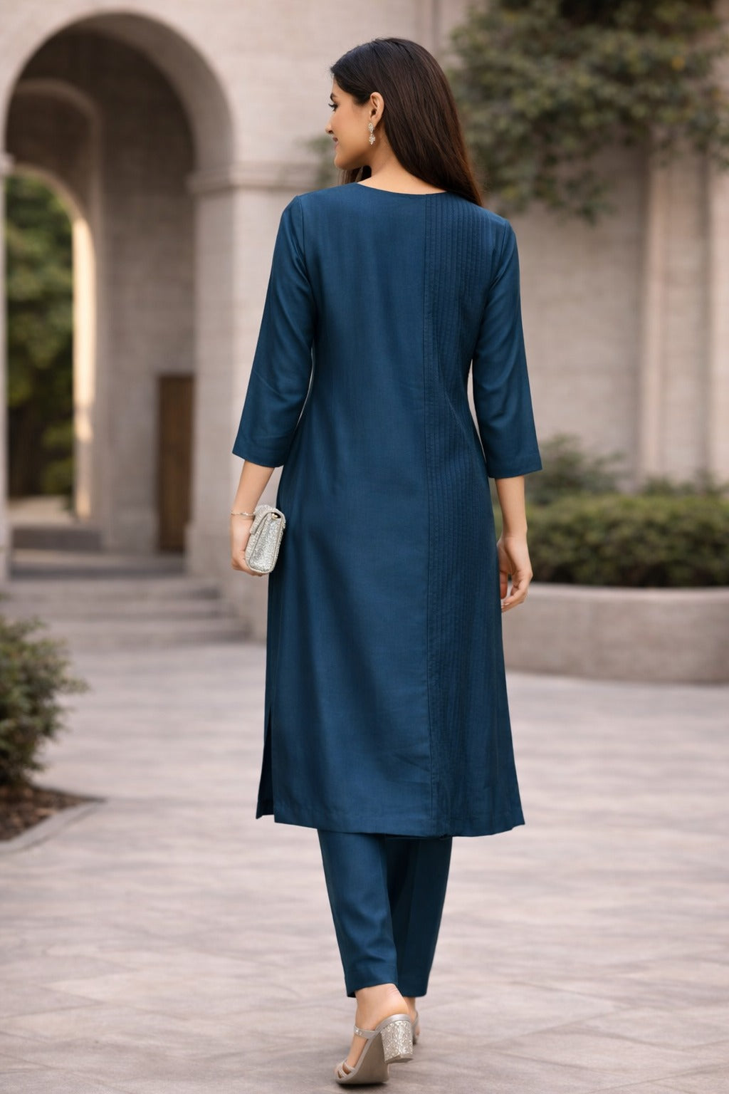 Elegant Emerald Green Straight Kurta Set for Women