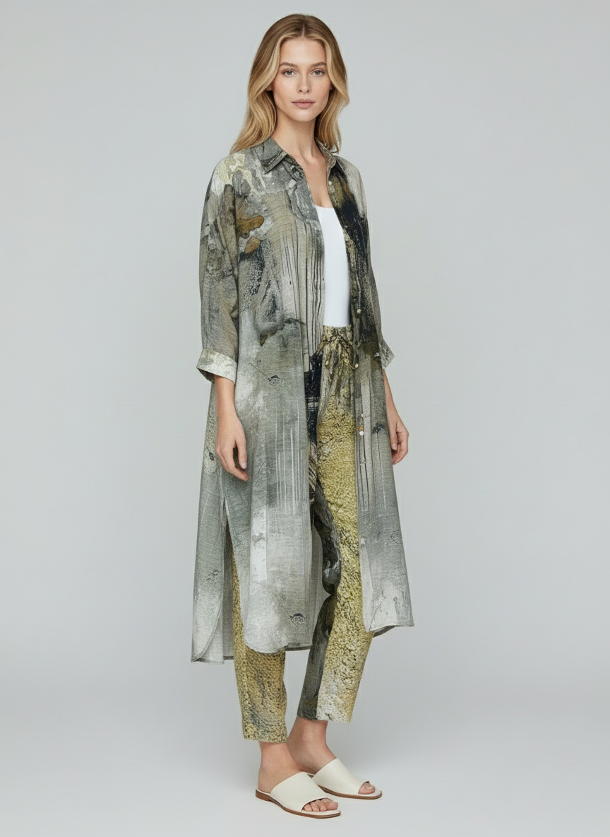 Laqayara Women Abstract Print Co-Ord Set with Long Shirt & Straight Pants